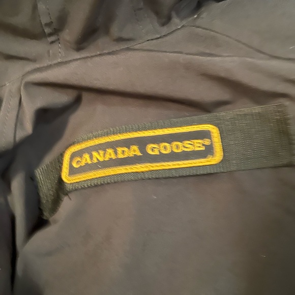 Youth Bomber Jacket.  Size kids 18 CLlightly worn. - Picture 5 of 8